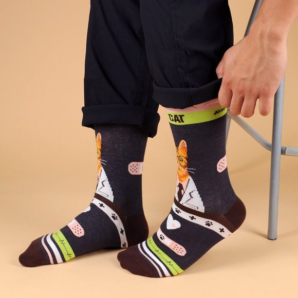 Health Care Heroes -Dr. Cat- Novelty Socks S/M - Picture 3 of 10